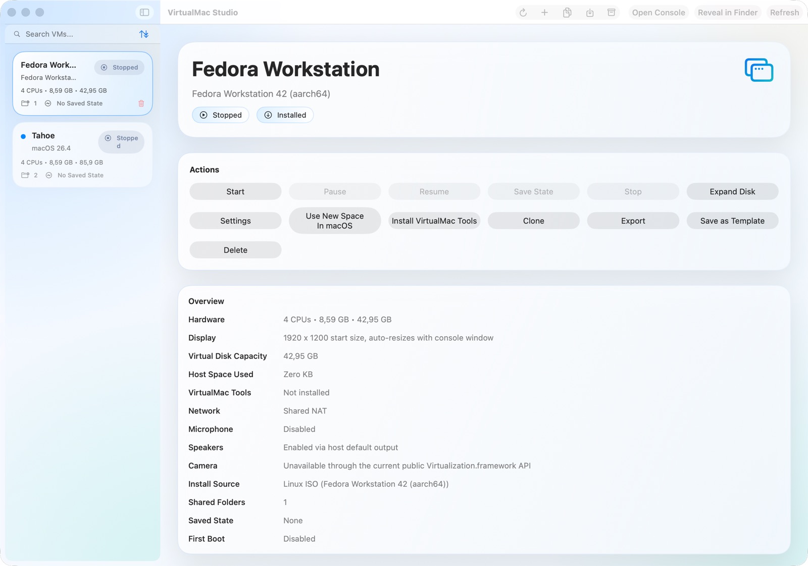 SAB VM Lab showing a Fedora Linux VM details page with hardware, display, network, shared folders, guest tools, and disk information.